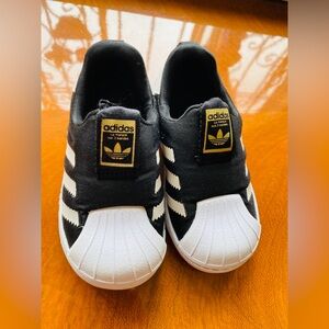 Adidas super star baby # 6C